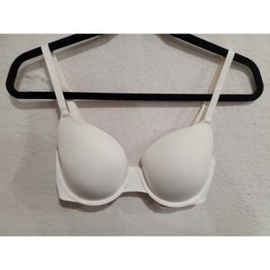 PINK Victoria's Secret Wear Everywhere Push-Up Bra White Pink Interior 32DD